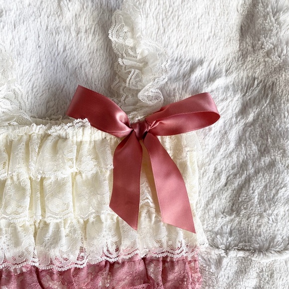 💕Dusty Rose Lace Photo shoot or Birthday Romper - Picture 4 of 8